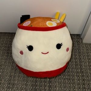 Squishmallow 8inch Raisy and Shun ramen and sushi flip-mallow